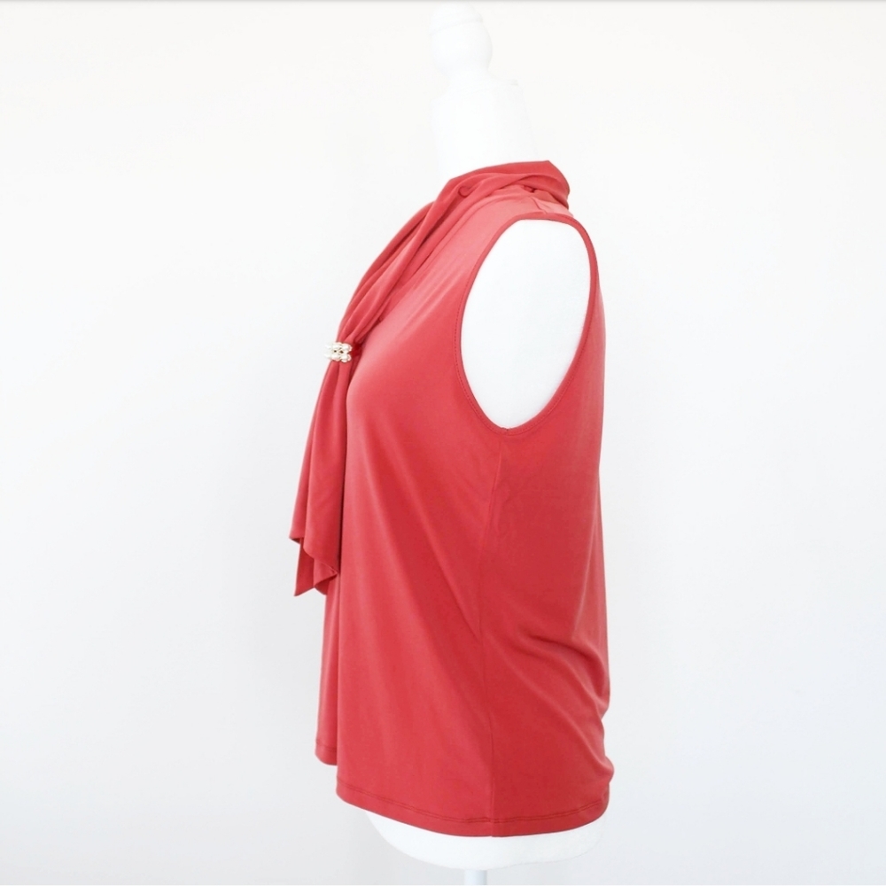 NWT KARL LAGERFELD SLEEVELESS TOP SIZE XS - Picture 2 of 5